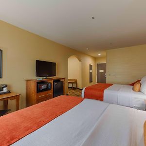 Queen Suite Two Queen Beds Non-Smoking